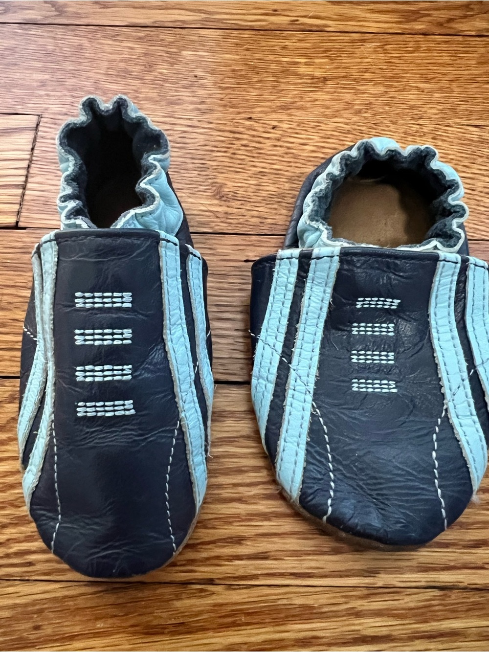 Robeez leather baby toddler shoes 12-18 months